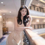 唐安琪黄色蕾丝裙