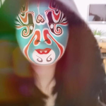 能变脸的小姐姐图片